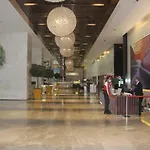 The Face Suits By Castle Quest Residence